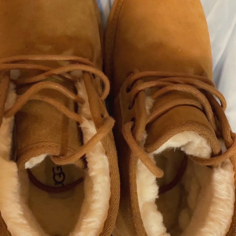 uggs - Picture 2 of 3